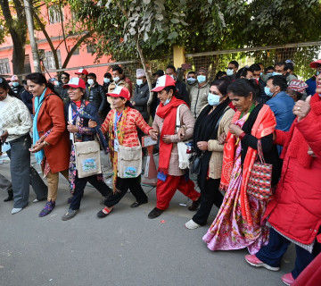 देउवा समर्थकमा खुसीयाली, भृकुटीमण्डपमा नाचगान (तस्वीरहरू)